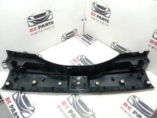 Накладка замка багажника Nissan Rogue T33 2.5