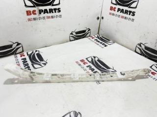 Направляющая бампера задняя левая Rogue 2019 T32 QR25 2.5