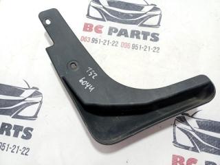 Брызговик задний правый Nissan Rogue T32 QR25 2.5