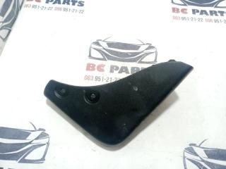 Брызговик задний правый Nissan Rogue T33 2.5