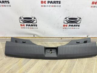 Накладка замка багажника Nissan Rogue 2020