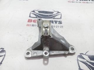 Кронштейн полуоси Nissan Rogue T33 2.5