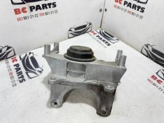 Подушка двигателя левая Nissan Rogue T33 2.5