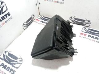 Корпус блока предохранителей Nissan Rogue 2021