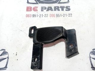 Заглушка ПТФ передняя правая Nissan Rogue T33 2.5