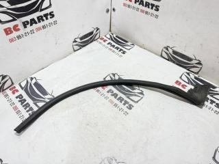 Уплотнитель кузова задний правый Nissan Rogue 2020