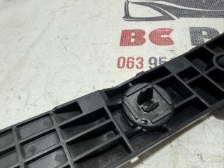 Направляющая бампера задняя правая Rogue 2020 T33 2.5