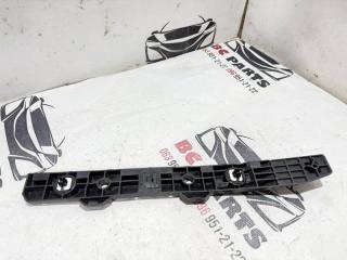 Направляющая бампера задняя левая Rogue 2020 T33 2.5