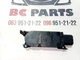 Моторчик жалюзей Nissan Rogue T33 2.5