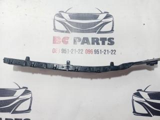 Направляющая бампера задняя правая Rogue 2021 T33 2.5