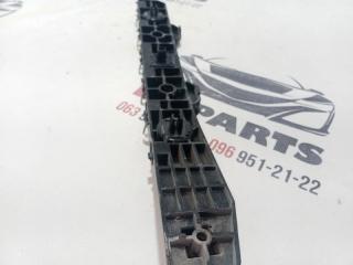 Направляющая бампера задняя правая Rogue 2021 T33 2.5