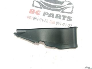 Уголок жабо правый Nissan Rogue 2020