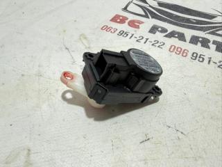 Сервопривод заслонок печки Nissan Rogue T32 QR25 2.5