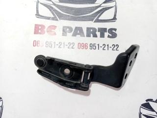 Петля двери багажника правая Rogue 2020 T33 2.5