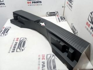 Накладка замка багажника Nissan Rogue t33 1.5