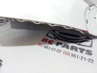 Клык бампера задний левый Rogue 2022 t33 1.5