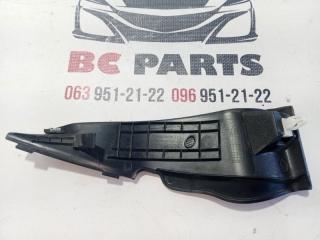 Уголок жабо левый Nissan Rogue T33 2.5