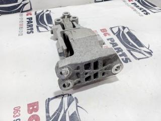 Подушка двигателя задняя правая Nissan Rogue t33 1.5