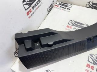 Накладка замка багажника Rogue 2021 T33 2.5