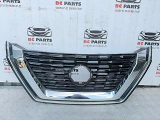 Решетка радиатора Nissan Rogue 2021