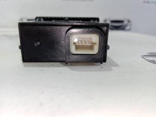 USB разъем задний Rogue 2023 T33 1.5