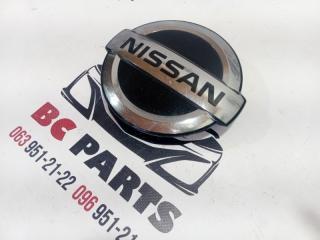 Эмблема передняя Nissan Rogue T33 2.5