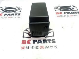 Корпус блока предохранителей Nissan Rogue T33 2.5