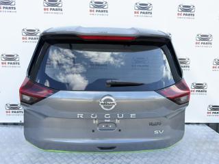 Крышка багажника Nissan Rogue 2021